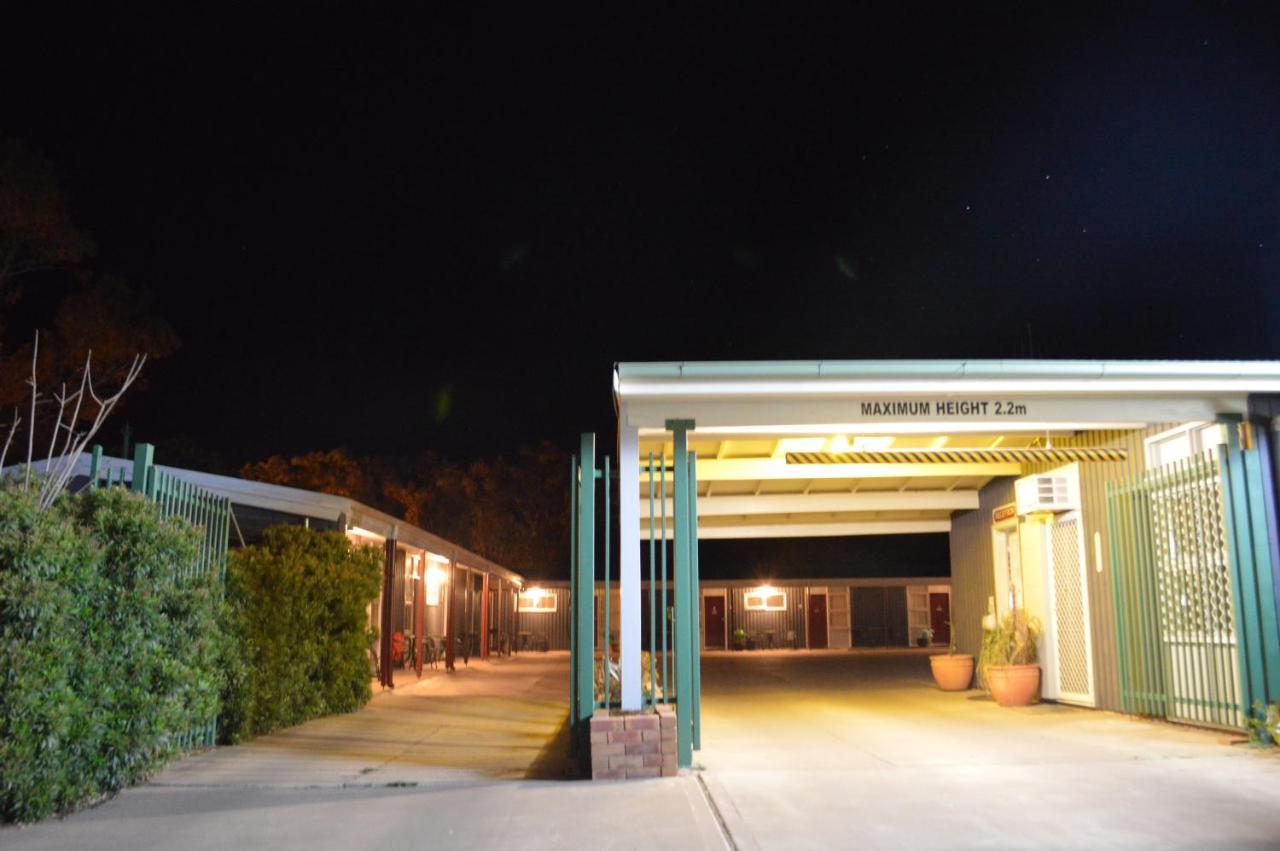 Coolabah Motel Walgett Kültér fotó