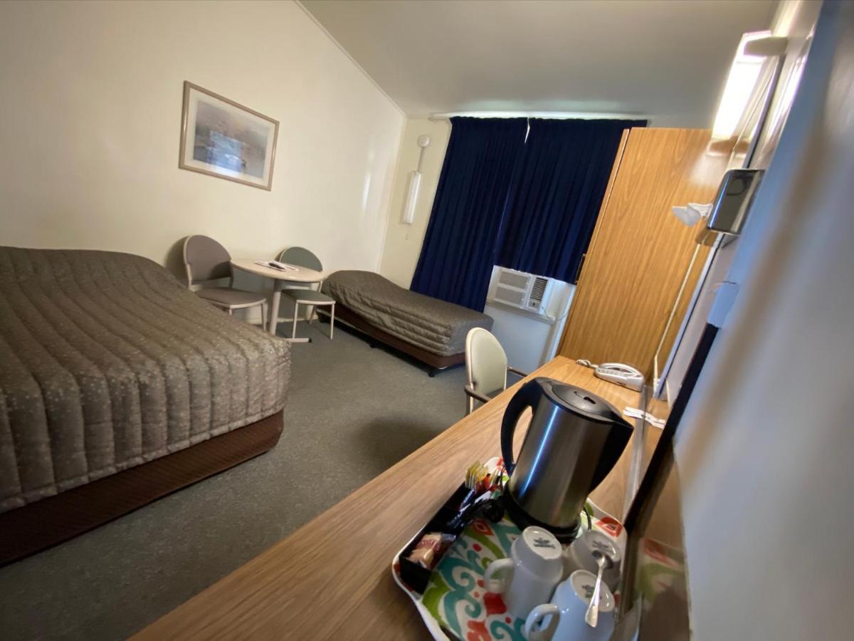 Coolabah Motel Walgett Kültér fotó