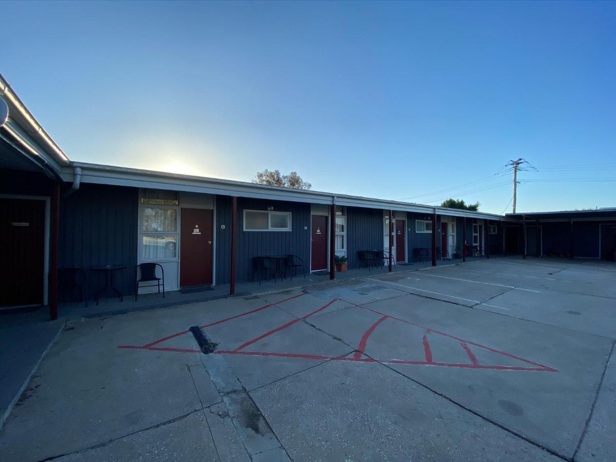 Coolabah Motel Walgett Kültér fotó